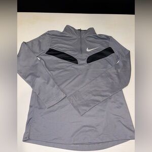 Nike Boys’ 1/4 Zip Dri-FIT Gray Standard Fit Top